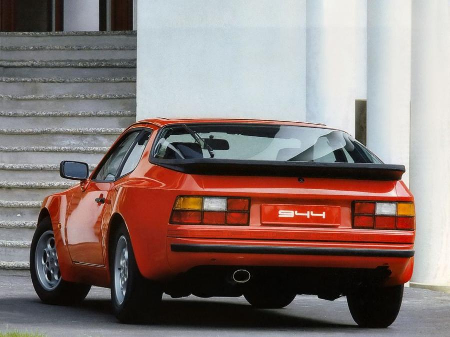 Porsche 944 1982 года  (WW) (фото 9 из 17)
